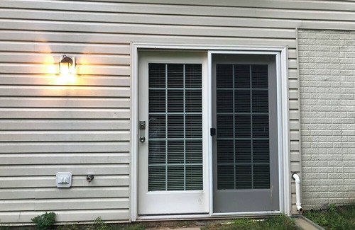 Boyds House | Cool Walkout Basement. Great for work! Close to SoccerPlex!
