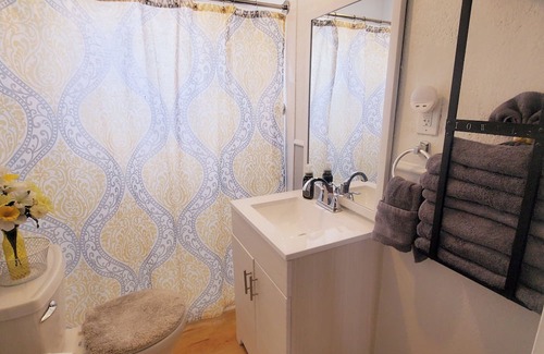 Indianapolis House | 2 Bedroom Centrally Located, Minutes From Downtown Indy!
