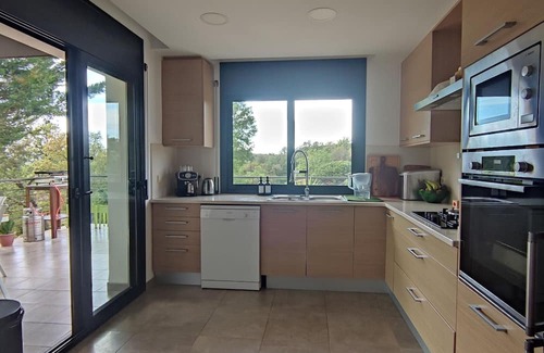 Caldes de Malavella House | Villa Caldes de Malavella, 4 bedrooms, 8 persons