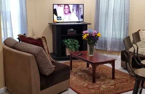 Darnestown Villa | 1BR villa 1bath, Spacious amazing top rated secluded and centrally located