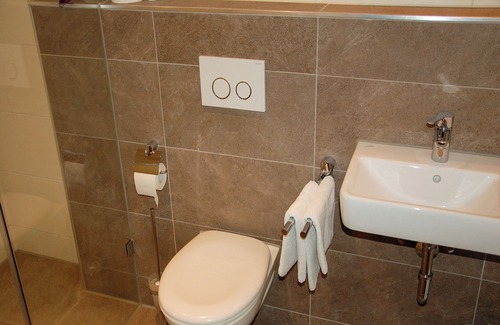 Fridolfing Apartment | Vierbettzimmer mit 25 m²