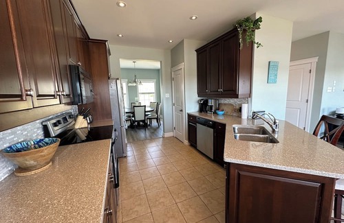 East Petpeswick House | Rising Tides oceanfront home with hot tub/sauna/kayaks