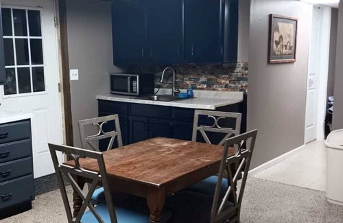 Grand Haven Apartment | Nice 2-bedroom apartment in Grand Haven with WiFi, AC, near Lake MI, & shopping.