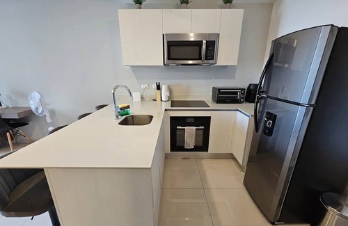 Cinco Esquinas Apartment | Modern Apartment 10 minutes from downtown SJ.