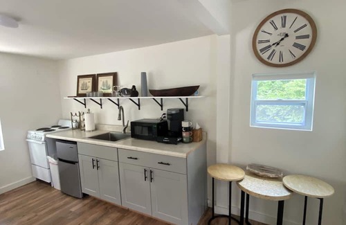 Indianapolis Apartment | White River Bungalow B - Waterfront Getaway in the City