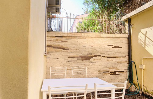 Historic Centre Apartment | [300 meters from the Cathedral] Two-room apartment with private courtyard