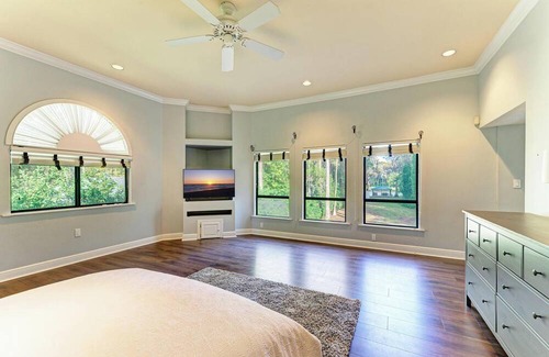 Lutz House | Beautiful Tampa Lakehouse: Serenity Meets Modern Comfort for the Family