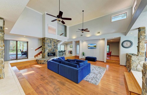 Lutz House | Beautiful Tampa Lakehouse: Serenity Meets Modern Comfort for the Family