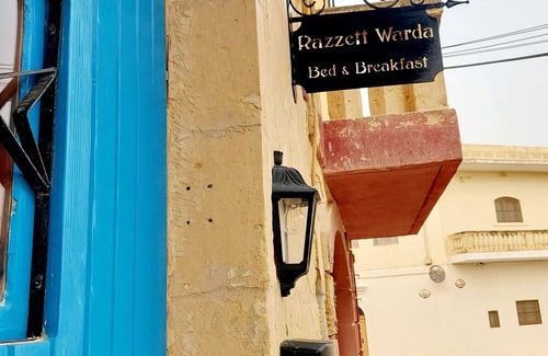 Ghasri Bed & Breakfast | Old Farmhouse Cosy rooms Close to country walks Pet-Friendly!