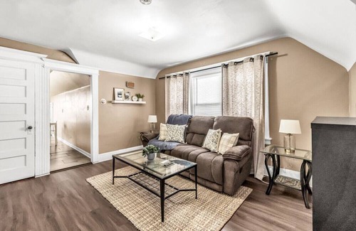 East End Apartment | Charming apaertment near Yale Hosp/Bridgeport