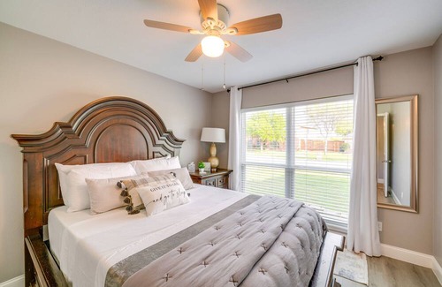 Northeast Carrollton House | Cozy Carrollton Cottage w/ Fire Pit & Gas Grill!