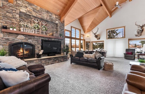 Bigfork House | Escape to the Lake this Summer! Remarkable Bigfork Lake Property! Private boat launch, two docks!