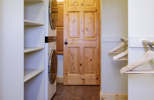 Woodland Park Apartment | Pikes Peak Ranch - Owl's Perch Cabin