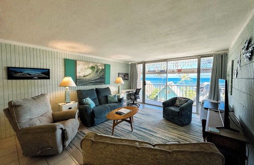 Mokuleia Condo | Charming Condo with Ocean View on North Shore