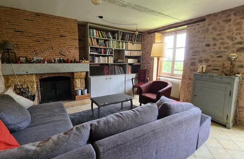 Ecoche House | Family home in green Beaujolais