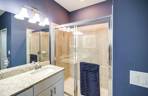 Gateway House | Fort Myers Retreat: Screened Porch & Resort Perks!