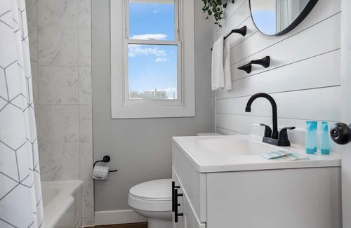 Cottage Line Apartment | 2BR Sea Breeze Suite | Beach | Pool | Balcony