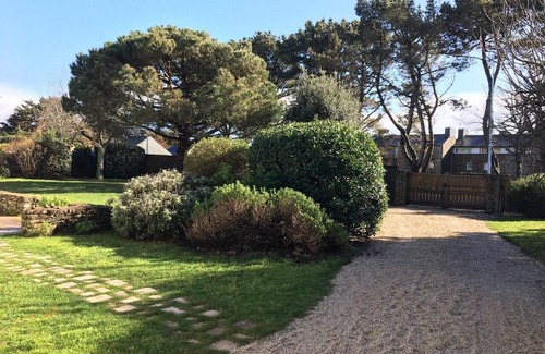 Arzon House | Maison Proche Plage Pour 8 Avec Jardin et Internet