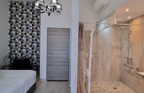 Gauriaguet House | Guest House 'Chambre D'hôtes Perle' with Shared Pool, Wi-Fi and Air Conditioning