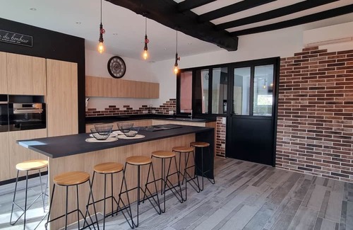 Gauriaguet House | Holiday Home 'Gîte La Pépite' with Shared Pool, Wi-Fi and Air Conditioning