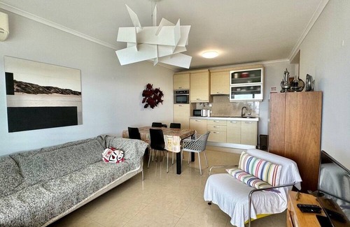 Santiago Apartment | T2 COM Varanda. Vista Oceano. Lugar DE Garagem. Wi-fi. A 50 Metros DA Praia
