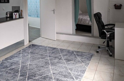 Saint-Remy-les-Chevreuse Apartment | Calm, spacious apartment; 23 minutes from an RER station in the Chevreuse Valley