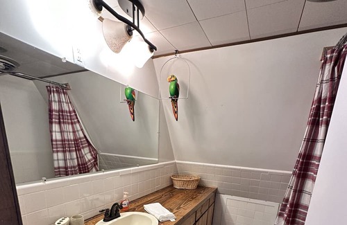 Lancaster House | High above Center HIll Lake. Come enjoy Owl's Nest.