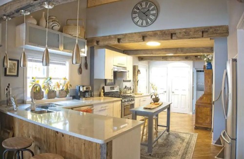 Campbellford House | Private waterfront resort is Ideal for Groups of 6-12 friends or family members.