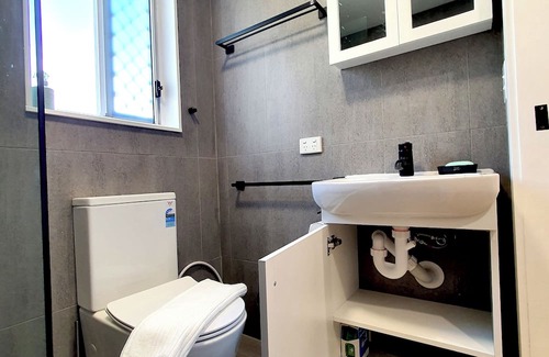 Merrimac Apartment | Gold Coast Private Studio