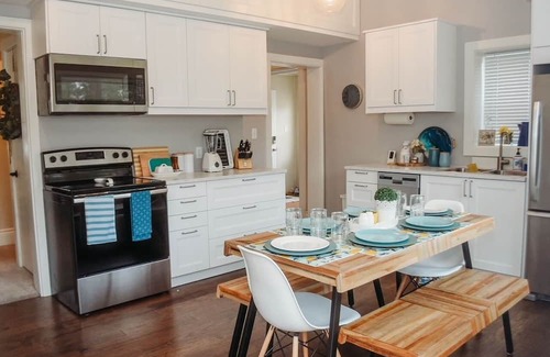 Southampton House | Grosvenor Gables, downtown Southampton, historic home w/firepit, 4 bedrooms