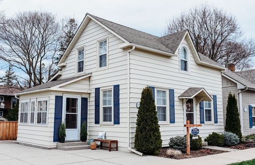 Southampton House | Grosvenor Gables, downtown Southampton, historic home w/firepit, 4 bedrooms