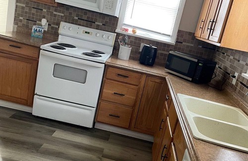 Near South House | Pet-friendly getaway mins from Downtown Lincoln
