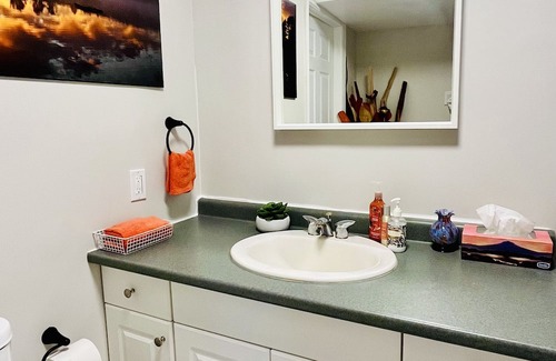Bracebridge Bed & Breakfast | Private (One Room) Basement Bliss in Shared Home