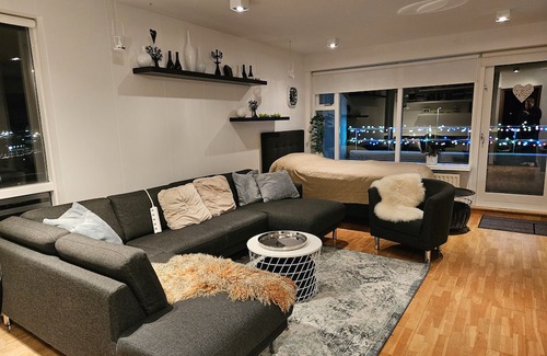 Hafnarfjordur Apartment | Ocean view charming apartment