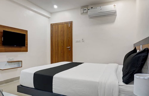 Aundh Hotel | Collection O Hotel Stay Prime Baner