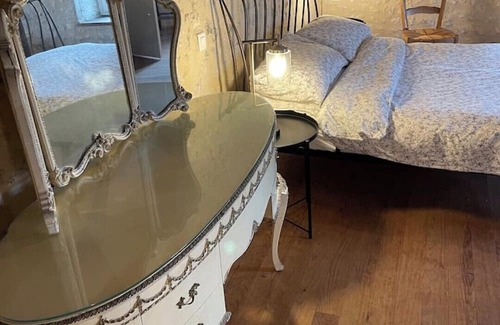 Bellon House | Pretty French house in small hamlet in Bellon, near Aubeterre-sur-Dronne