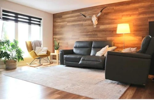 Aylmer House | 4 Bedrooms 3 Beds 1 Desk Heated Pool