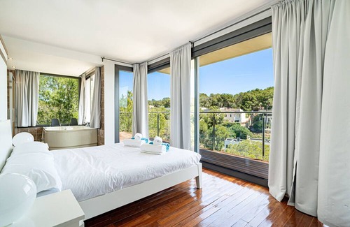 Portals Nous Villa | VILLA PORTALS HILLS by PriorityVillas