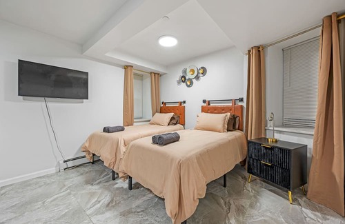 Union City Apartment | Upper East Side 3BR/2BA