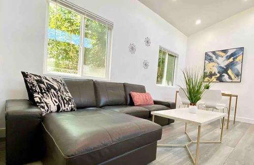 Upper B Street House | Brand New 2/2 Beauty!