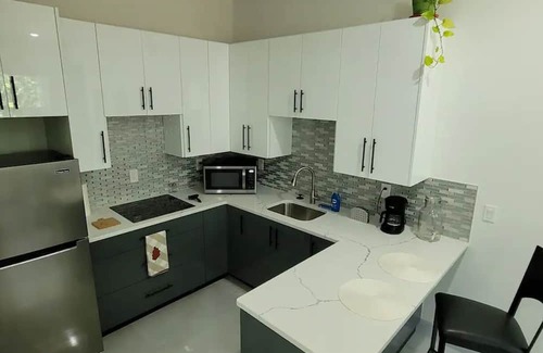 Buckingham Boat Rental | Lovely newbuilding 1 bedroom vacation parking freenn
