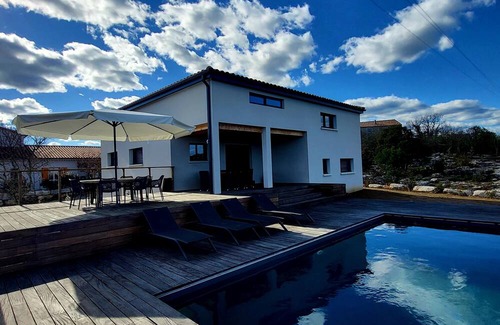 Labeaume Villa | La Villa des Oliviers Grand Confort Piscine/clim