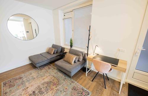 Binnenstad Apartment | Stylish 50m² Two-Bedroom Apartment (SD-23-K)