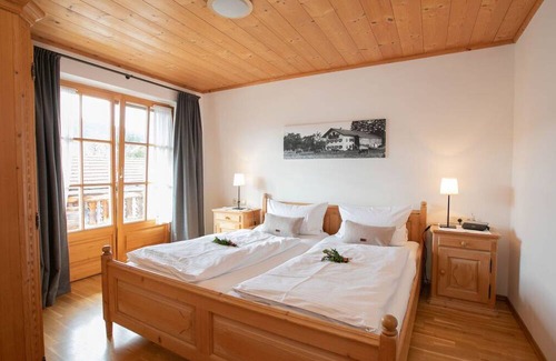 Reichersbeuern Apartment | Farm country holiday at Broslhof