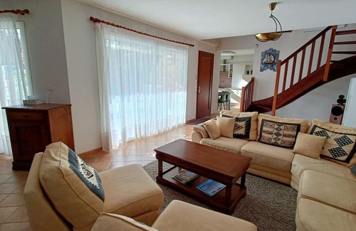 Arzon House | Maison Standing Avec Jardin et Internet Pour dix