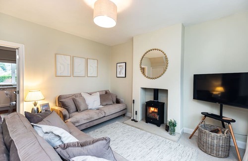 Ashford-in-the-Water Cottage | Cosy 3 bedroom cottage in Ashford in the Water, close to Bakewell & Chatsworth