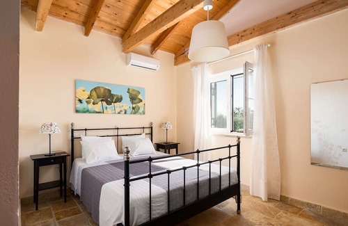 Mpogdanatika Villa | Charming Paxos Villa | 2 Bedrooms | Villa Raijin | Breathtaking Sea/Gaios Views and Private Pool | Loggos