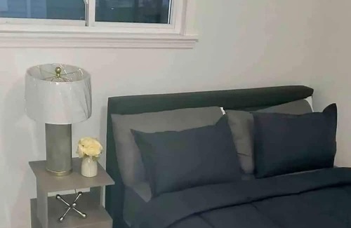 South Side Apartment | Modern 2 bedroom.