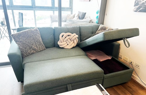 Bowen Hills Apartment | Bowen hills convenience- doorstep to RNA / RBWH, pet friendly!