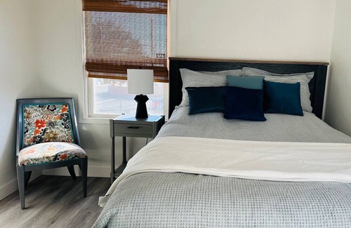 Northeast Reno House | Cozy and Pet Friendly "Movie House" in Reno